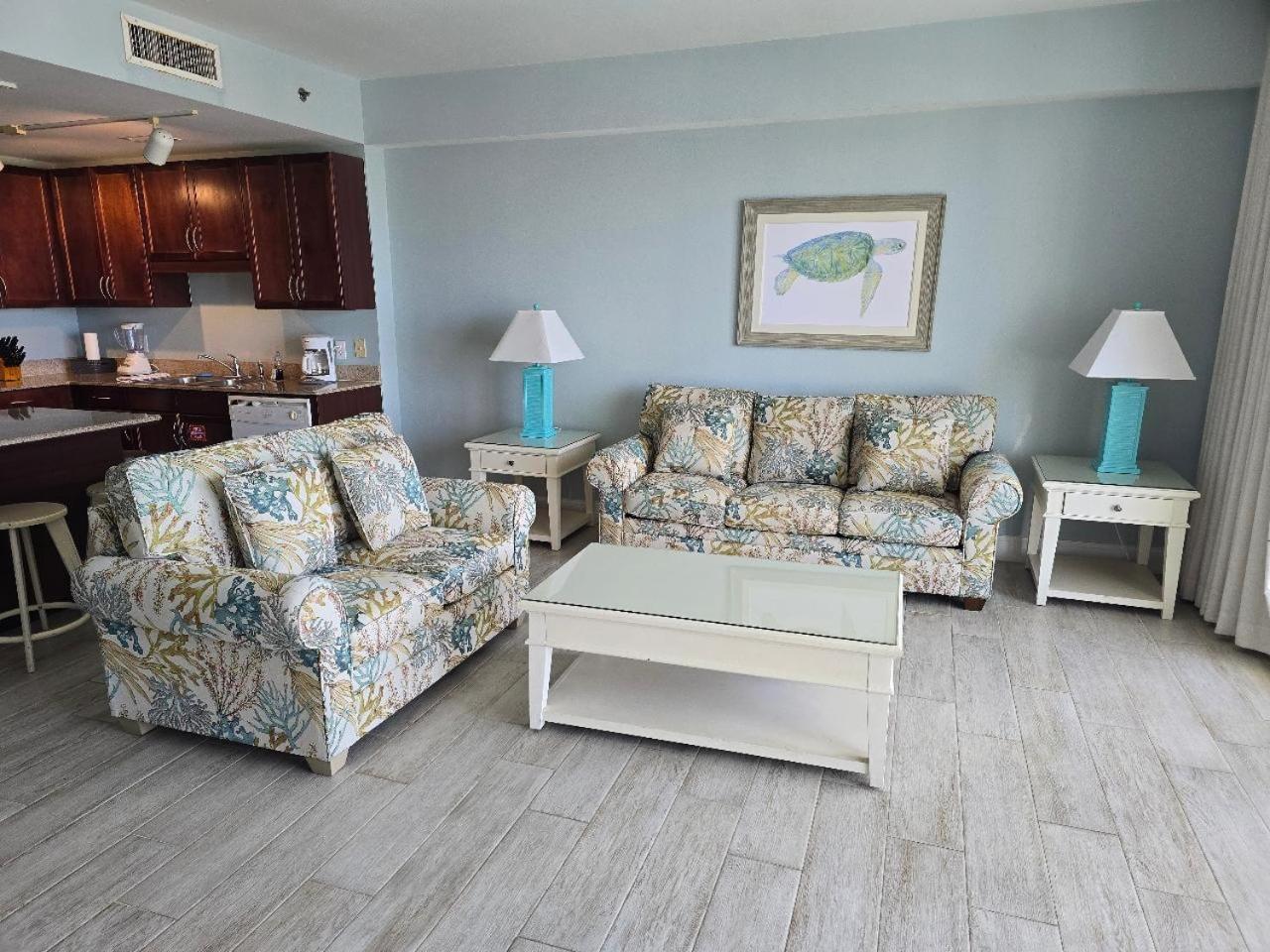 Laketown Wharf View Apartment